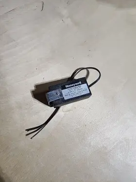 32001754-001 Honeywell 32001754001 Current Sensor Relay For Humidifiers