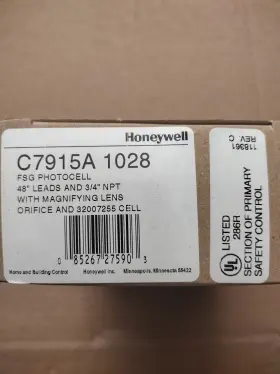 C7915 Honeywell A 1028 Fsg Photocell 48 Inch Leads 3/4 Npt With Magnifying Lens Nib