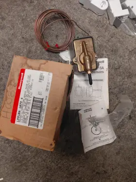 Tp915a Honeywell 1077 4 Pneumatic Temperature Sensor