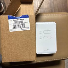 Johnson Controls Nsb8bnt140-0 Nsb8btn140-0 Temperature Sensor Surface Wall Mount White New