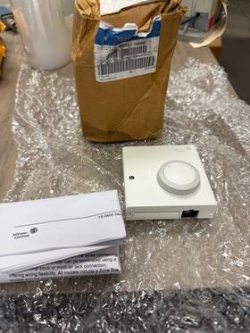 Johnson Controls Te-68pt-1n00s / Wall Mount Temp Sensor New