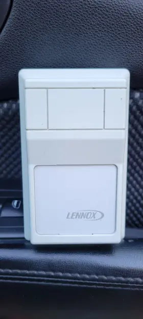 17m5001 Lennox Sensor-room Rh 17m50 - Sensor Is New But Comes With No Box 17m5001 Lennox Sensor-room Rh 17m50 - Sensor Is New But Comes With No Box