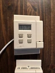 Johnson Controls AP-TMZ1600 Net Stat Lcd Room Display Temperature Sensor Used. Price: $100.00.