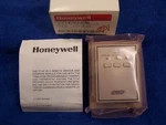 New Honeywell T7147A103 Remote Sensor & Overide Lennox Module 86G6701. Price: $23.00.