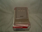 Honeywell T7147A1036 Lennox 86G6701 Remote Sensor & Override Module New. Price: $22.95.