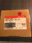Honeywell LP915A1077 Pneumatic Temp Sensor New!. Price: $199.99.