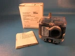 Honeywell Kromschroder DG50NT, 8447972, Gas Pressure Switch New. Price: $77.99.