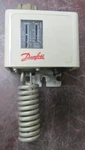 Danfoss KP76 Thermostat 40-113 / 5-45 C Range 14.5-3.5 8-2 Diff Used. Price: $23.39.